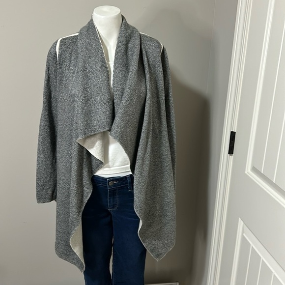 Skull Cashmere Skull Lambs Wool Angora Grey Open Cardigan Poncho Sweater Sz S - Picture 3 of 14